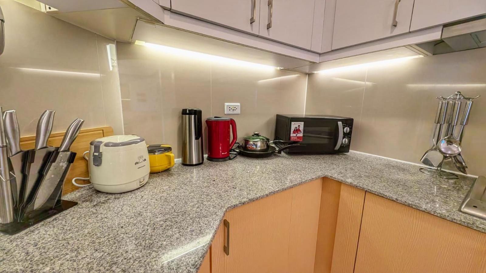 Aparthotel Eg Private House -Bgc Uptown Taguig Zewnętrze zdjęcie
