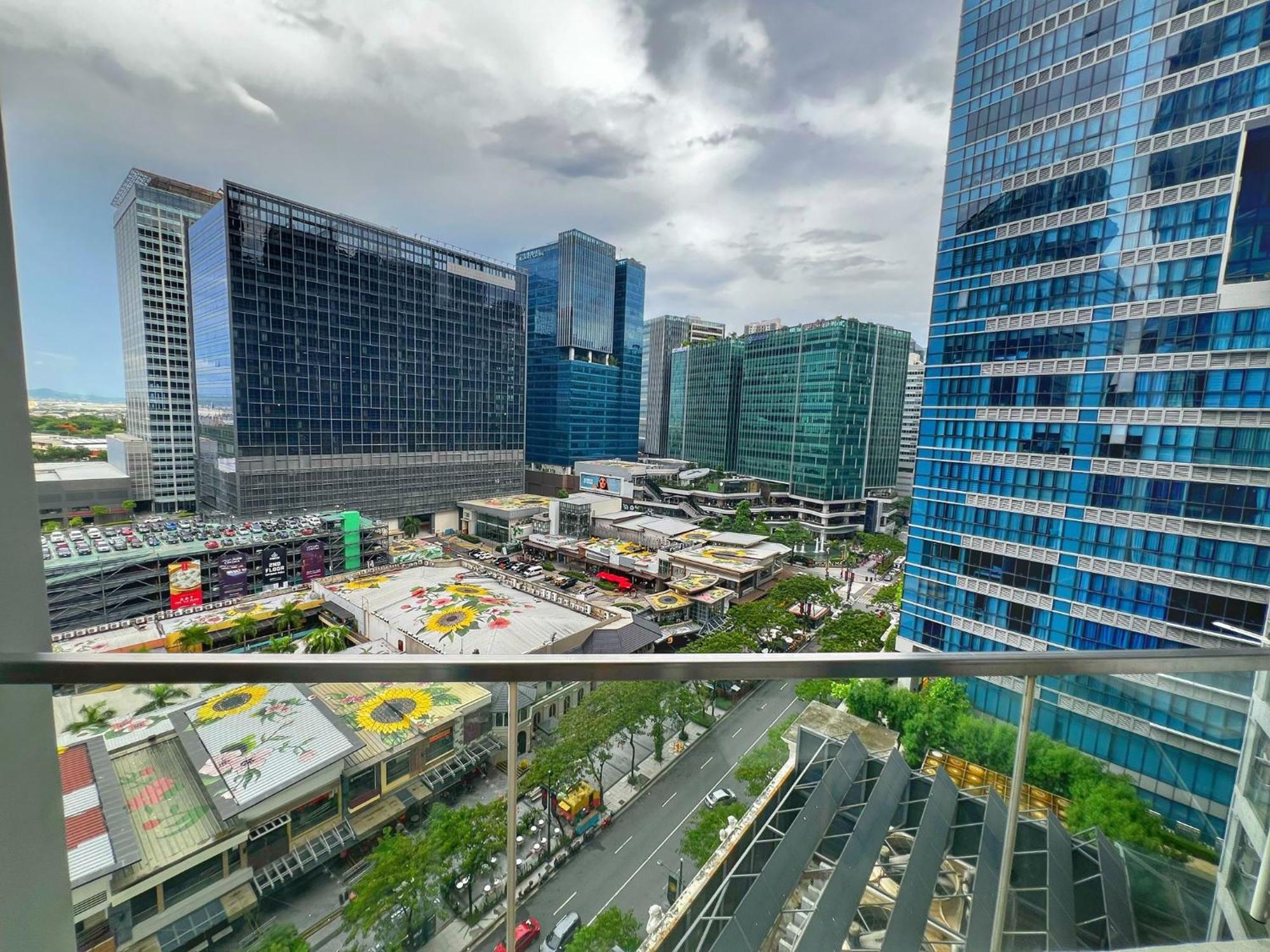 Aparthotel Eg Private House -Bgc Uptown Taguig Zewnętrze zdjęcie